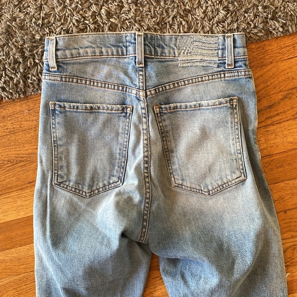 REVICE Distressed Denim Straight Leg Jeans Size 27 - Picture 6 of 12